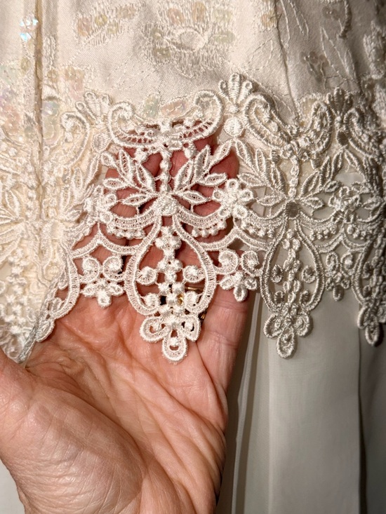 Vintage Jessica McClintock, exquisite Cream Lace & Chiffon-Strap Dress - Picture 6 of 16